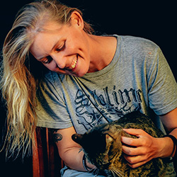 Andrea Shay