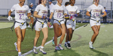 Lennard Longhorn Flag Football wins  state regional on the road over Alonso
